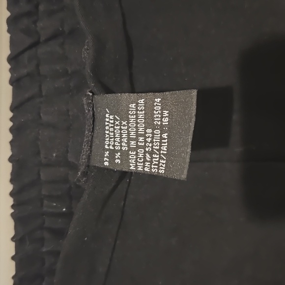 Elegant Black Women's Pants - Picture 5 of 5